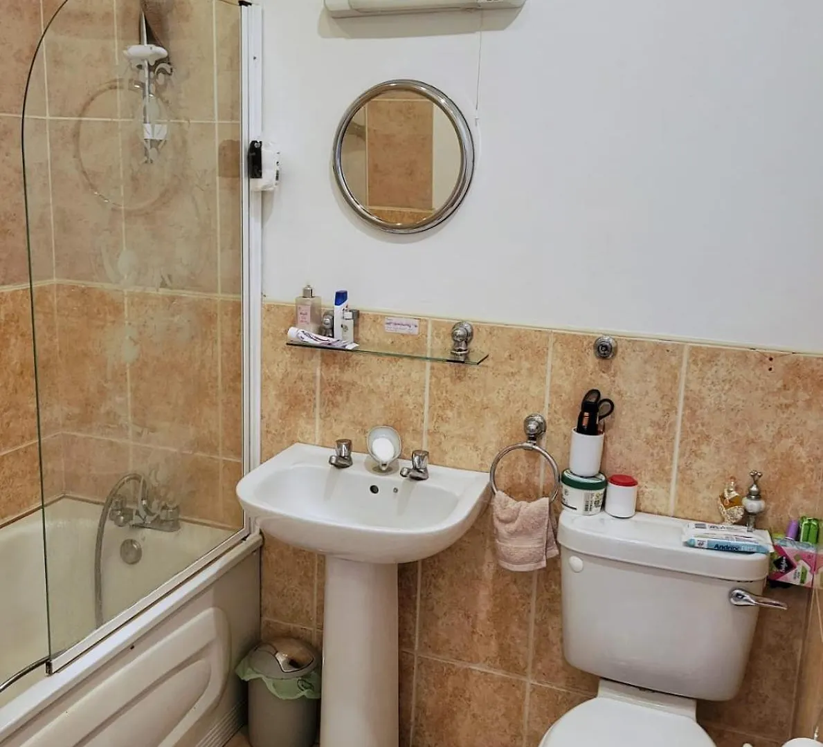 Homestay Central Stay With Free Parking Private Room In Shared Flat Galway