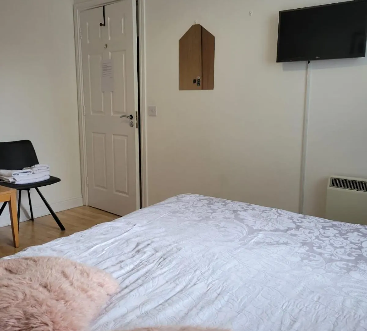 Homestay Central Stay With Free Parking Private Room In Shared Flat Galway Ireland